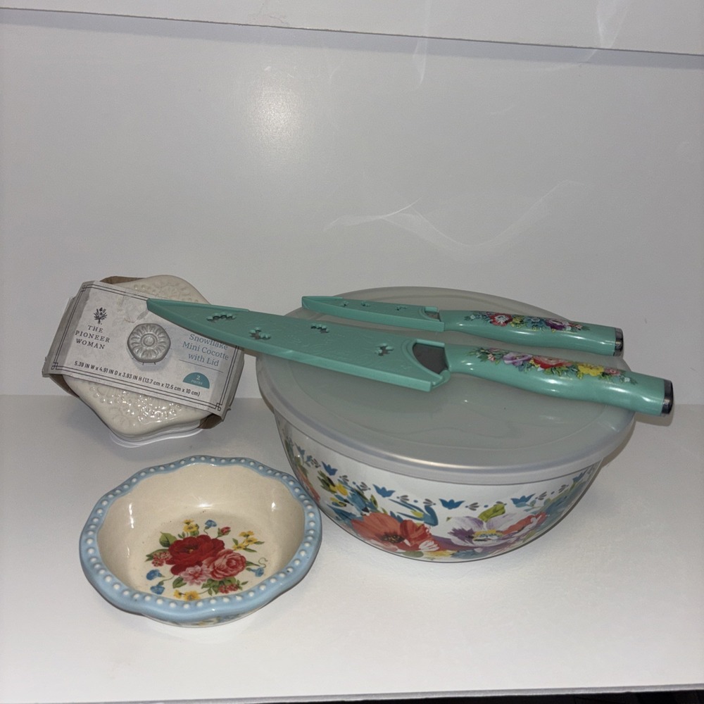 Pioneer Woman Lot of Kitchen Supplies, Metal Bowl With Lid, Knives, Bowls, Etc.